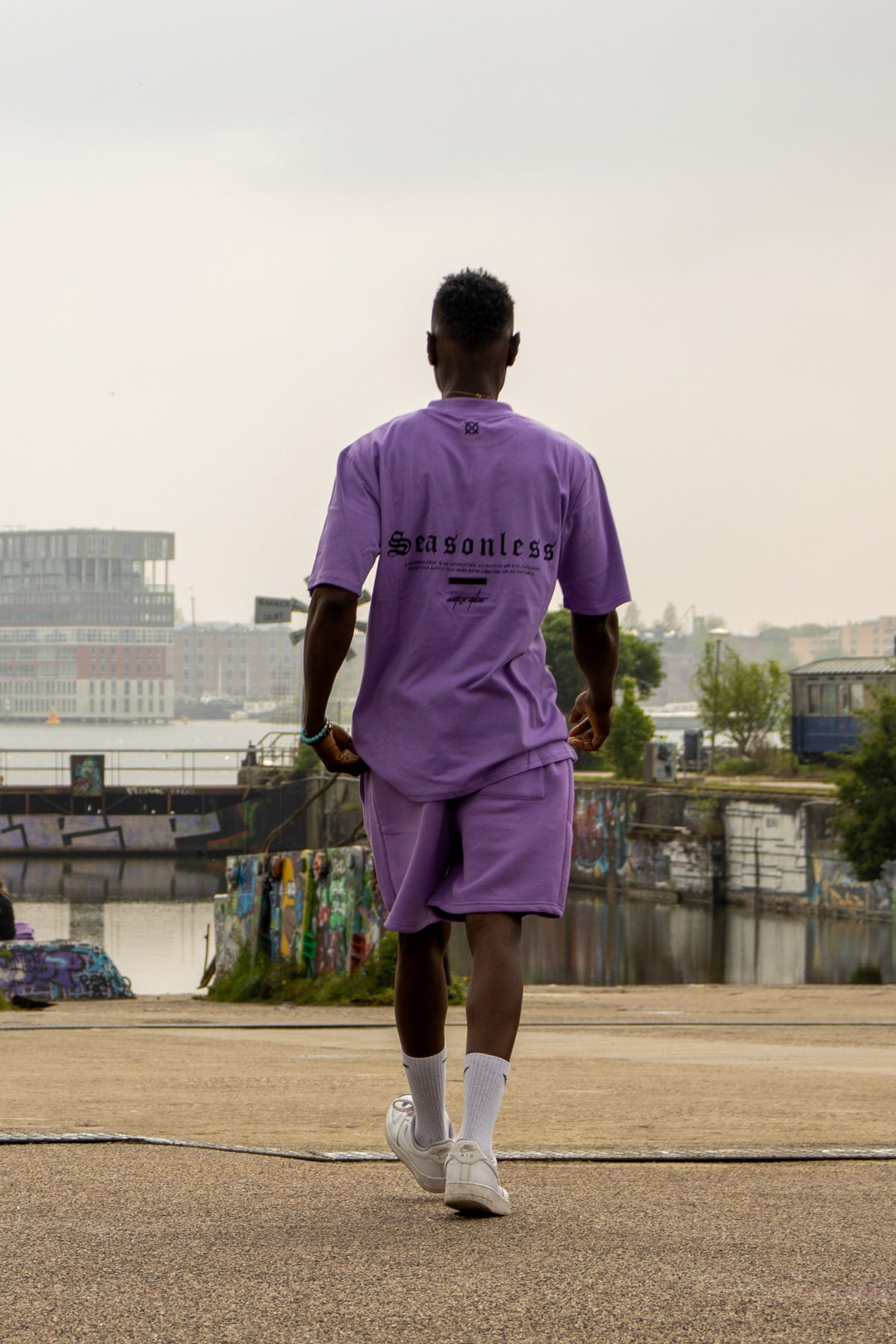 Seasonless T-Shirt - Purple