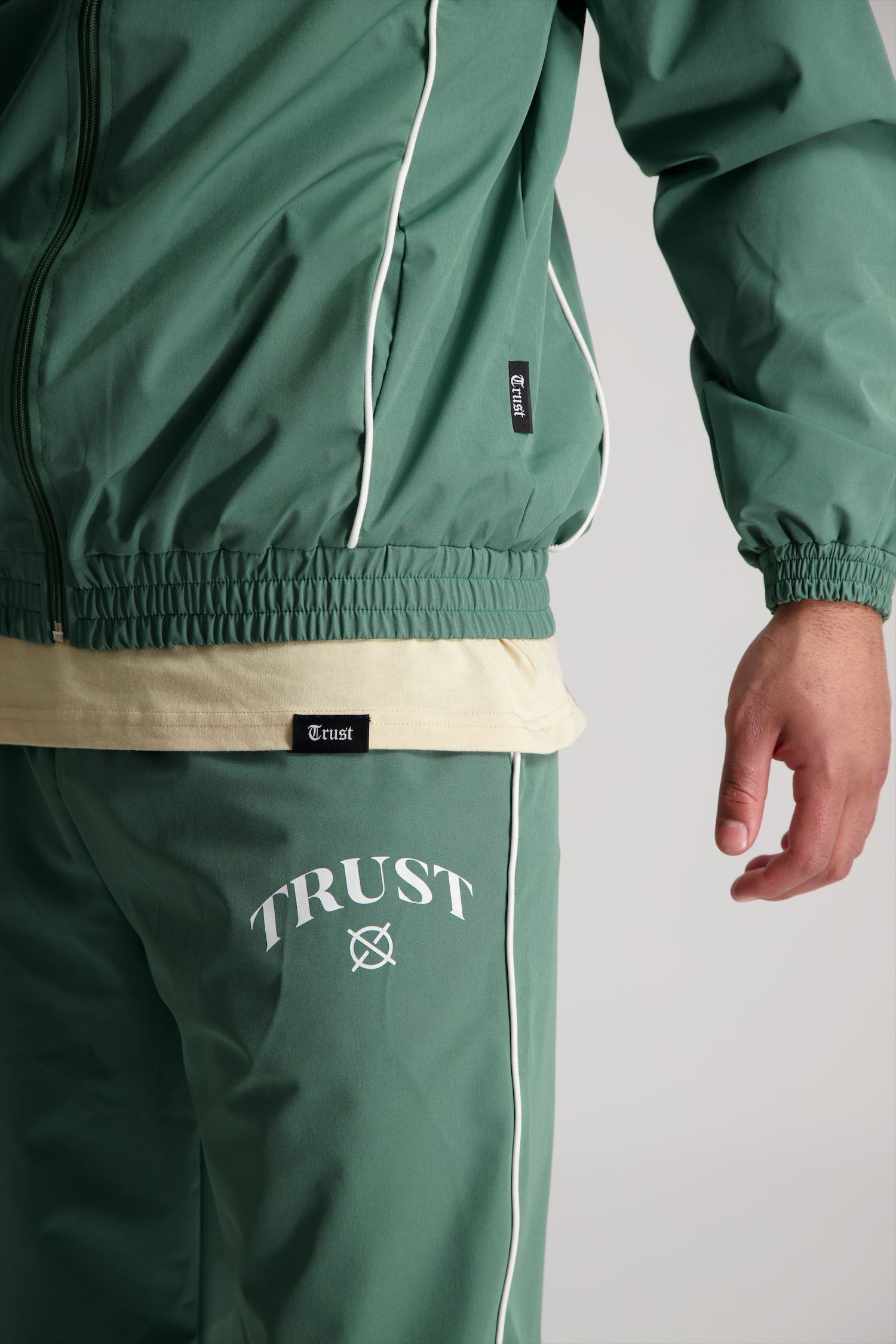 'I'AM NOT BASIC' Green Tracksuit Zipper