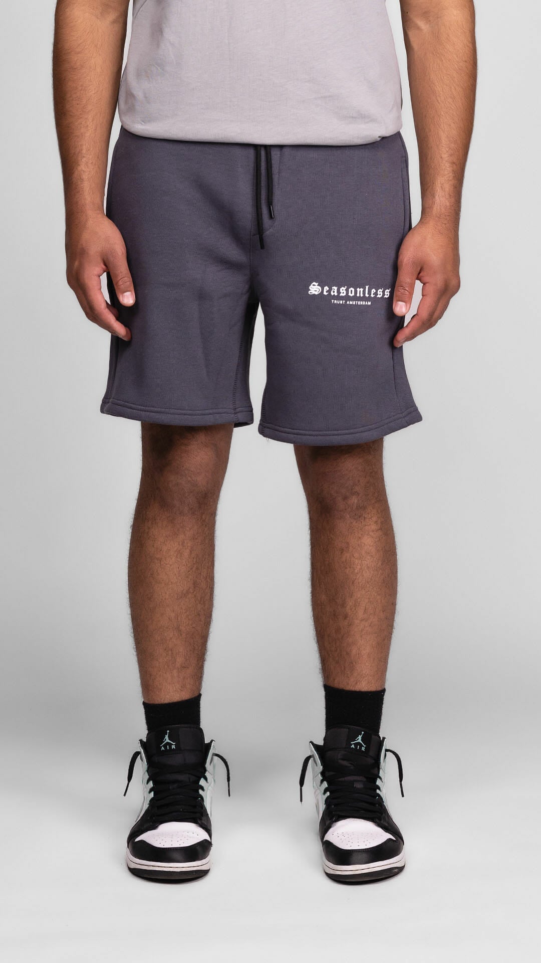 Seasonless Shorts - Anthracite - TRUST Amsterdam