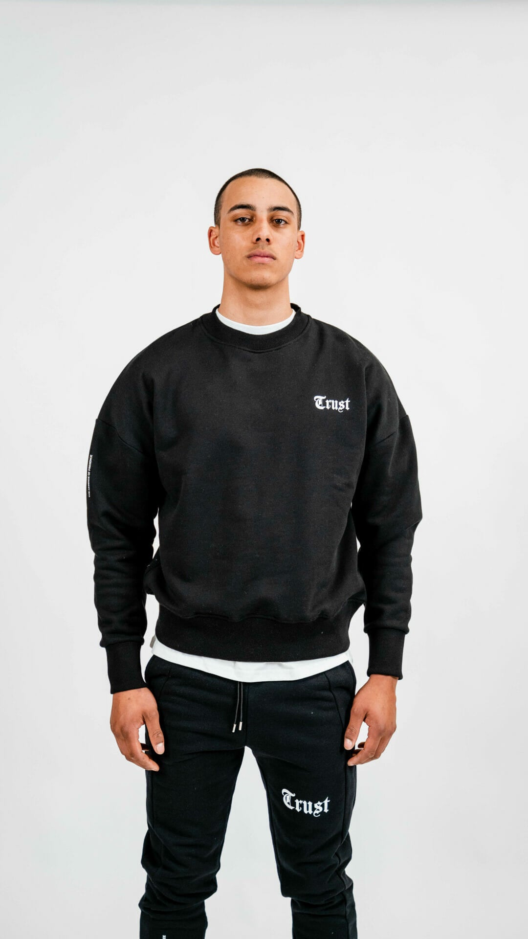 Trust No One Crewneck - TRUST Amsterdam