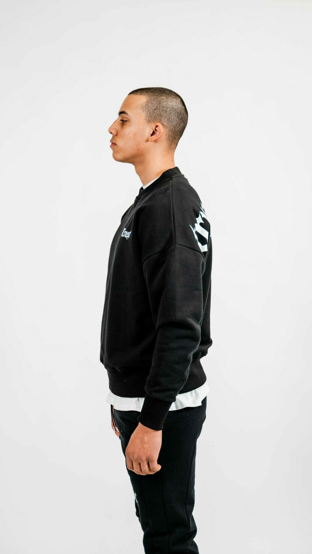 Trust No One Crewneck - TRUST Amsterdam