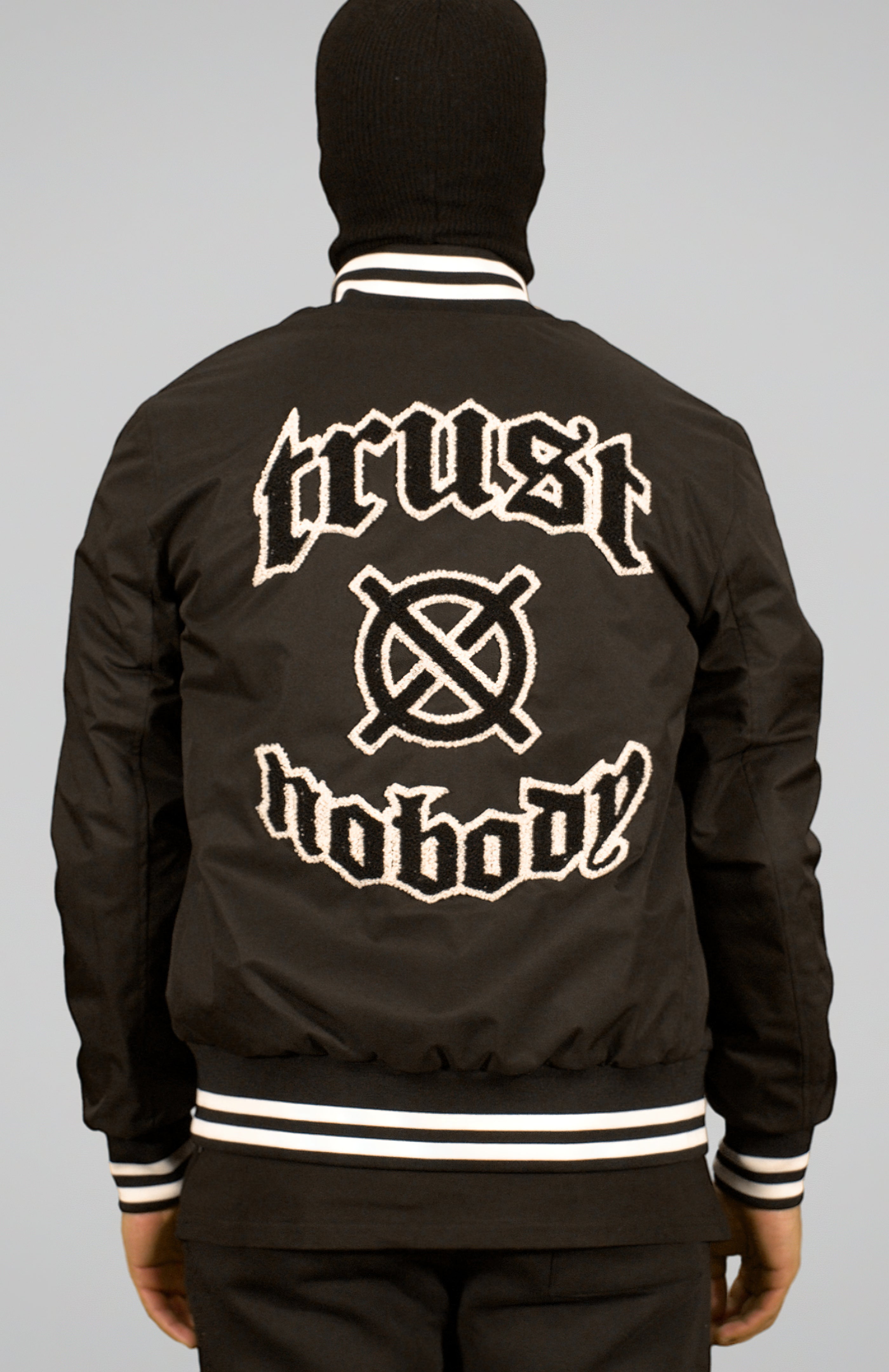 'TRUST Nobody' Black Facemask - TRUST Amsterdam