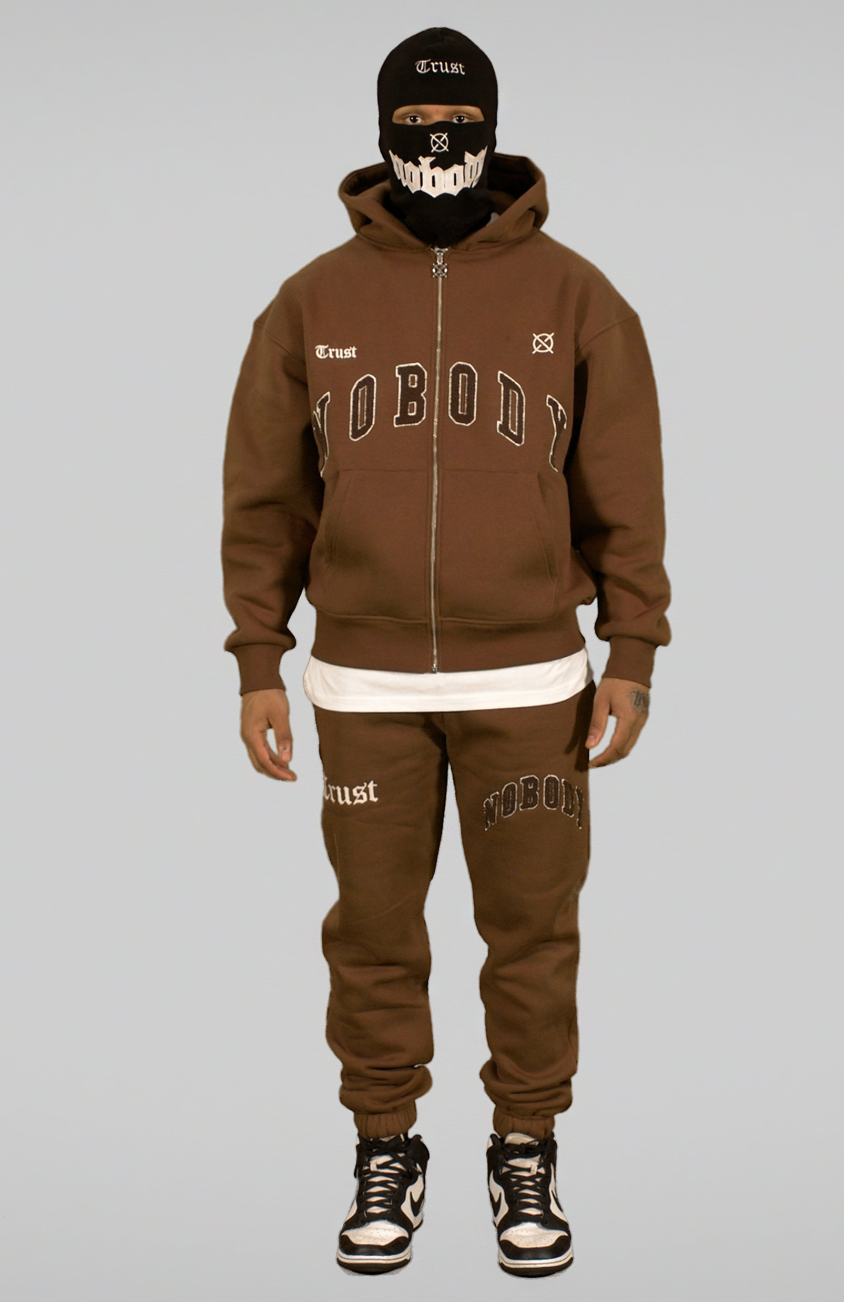 'TRUST Nobody' Brown Zipper Hoodie - TRUST Amsterdam