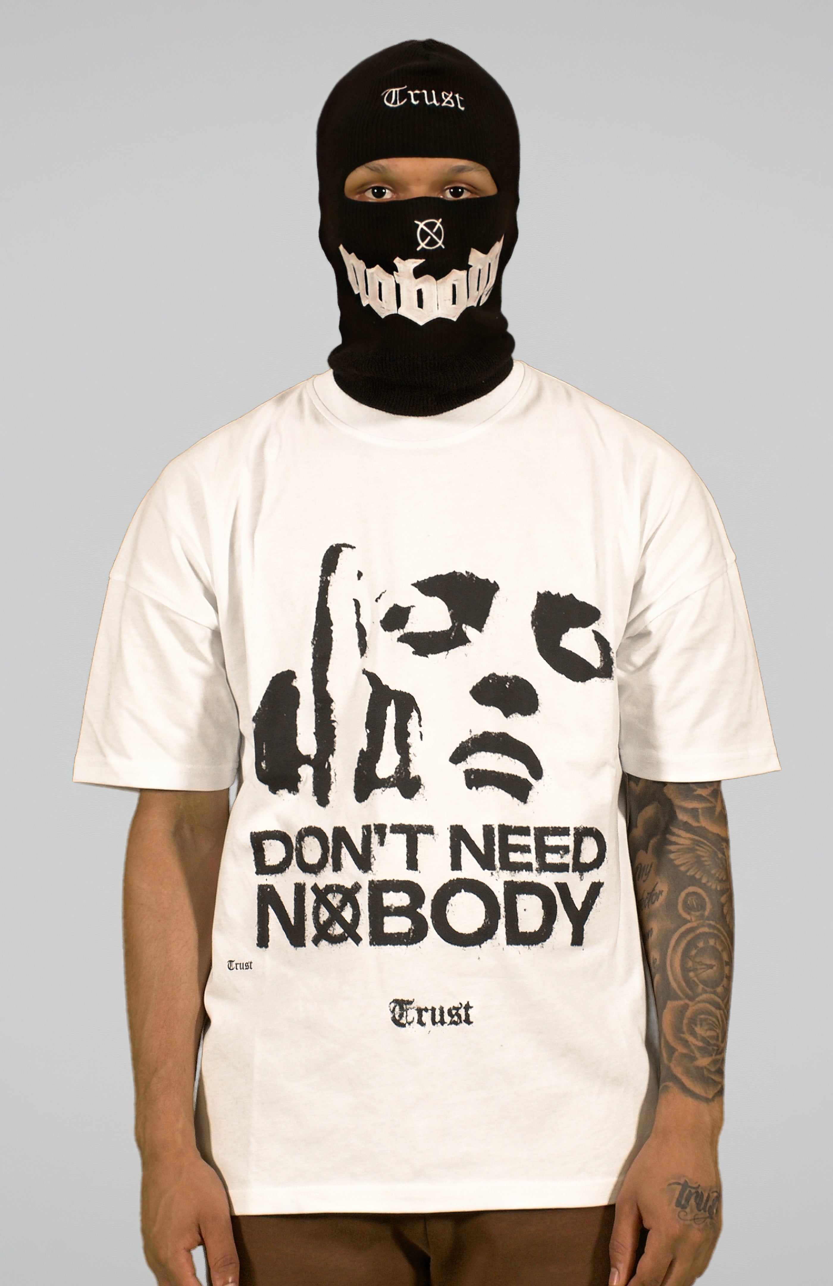 'TRUST Nobody' Middlefinger White Tee - TRUST Amsterdam