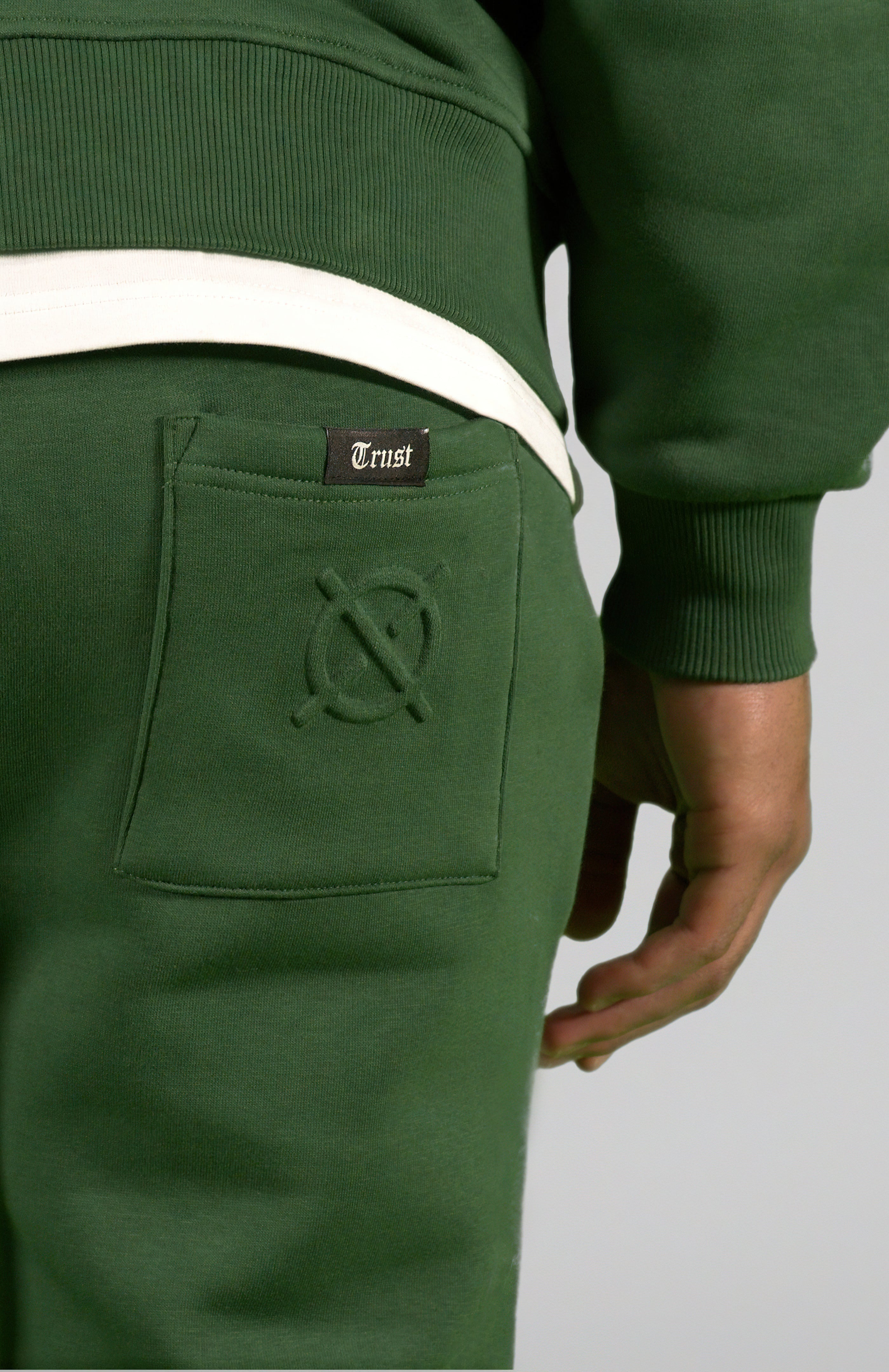 'TRUST Nobody' Green Sweatpants - TRUST Amsterdam